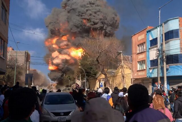 Bolivia: Explosión en cuartel deja muertos, desaparecidos y heridos