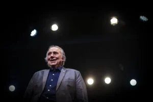 Joan Manuel Serrat