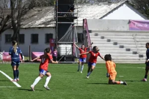 Roja femenina oro