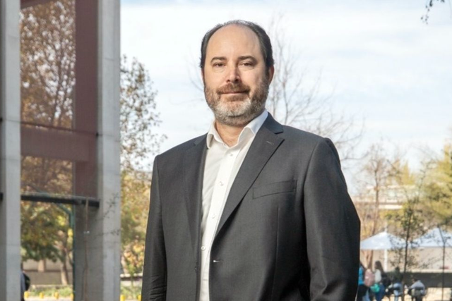 Ministro Rau fija enero como plazo para aprobar Sala Cuna Universal