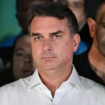 Flávio Bolsonaro se declara “líder de Brasil”: Antes dijo que era presidente electo