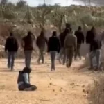 Diez colonos detenidos tras atacar prensa y diplomáticos
