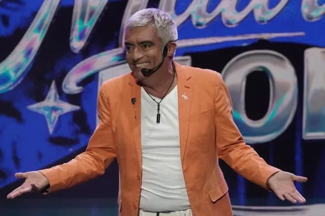 hijo Mauricio Flores