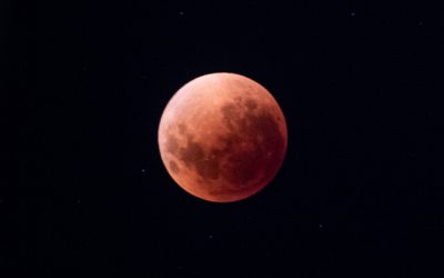 Esta noche habrá un eclipse lunar penumbral en Chile