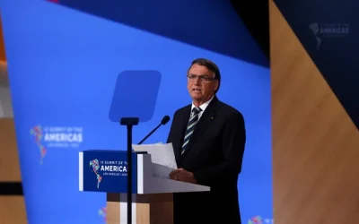 denuncia Bolsonaro