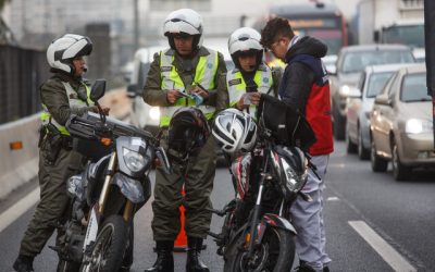 En las últimas horas, la región Metropolitana ha registrado tres accidentes de tránsito fatales, con un total de tres muertos y un herido, en medio del inicio de las festividades del "18 XL".