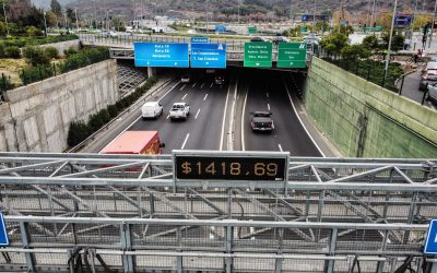 Diputados buscan derogar ley que multa por el no uso de TAG.