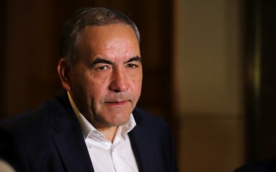 Fidel Espinoza plantea eventual renuncia al PS.