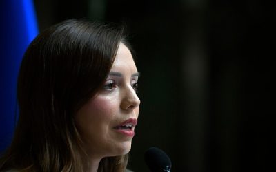 Diputada Flores presenta propuesta para endurecer condenas a culpables de corrupción