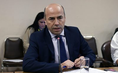 Caso Coimas: Bermúdez recuerda que Contraloría no puede investigar a la CMF.