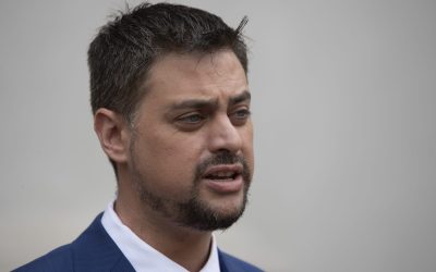 Diputado PS: "Las expulsiones dependen tanto del que expulsa como del que recibe".