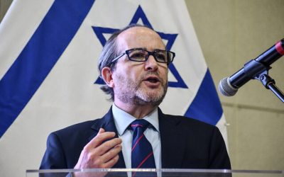 Embajador de Israel en Chile reacciona al anuncio de Boric: "DDHH sí, menos a los judíos"