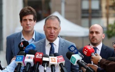 Diputados expulsiones administrativas