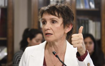 Tohá: el Gobierno "está insistiendo en buscar soluciones", no en sus reformas.