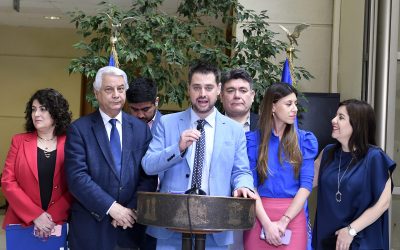 Bancada de diputadas y diputados del PS anuncia querella por Caso Coimas.