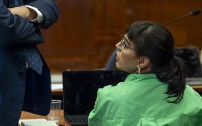Arresto domiciliario nocturno y arraigo nacional para Karina Oliva.