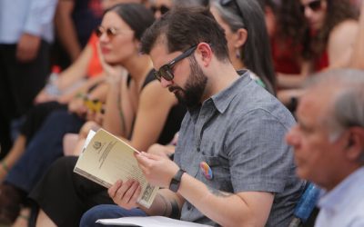 Aseguran que nueva polola de Boric trabaja en Medio Ambiente.