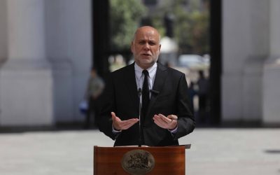 Elizalde afirma que recibieron un país que "estaba desbordado".