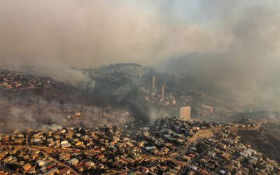 Tohá llama a "dejar las especulaciones" sobre el origen de los incendios.
