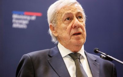 El Ministro de Relaciones Exteriores, Alberto Van Klaveren, empleó sus plataformas en línea para abordar los informes del pasado martes sobre la supuesta localización por parte de Rusia de la mayor reserva de petróleo en la Antártida.