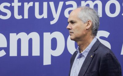 A_UNO_1565890