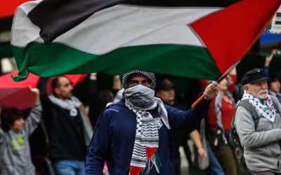 Israel bombardea escuela que servía como refugio en Gaza