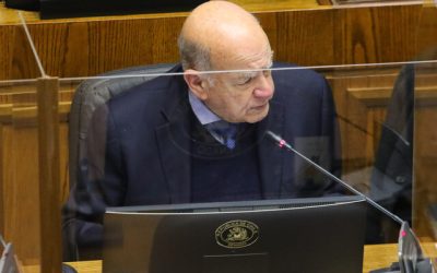 Este miércoles, el gobierno se reunió en el Palacio de La Moneda para tratar la crisis de seguridad que afecta al país, en respuesta a la serie de homicidios ocurridos en los últimos días, por lo que el Senador Insulza le pidió al Gobierno decretar Estado de Sitio en la RM.