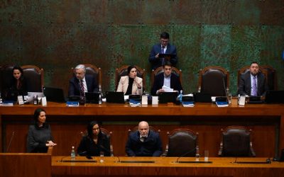 La Comisión Permanente de Gobierno Interior, Nacionalidad, Ciudadanía y Regionalización de la Cámara de Diputados aprobó el martes en particular un proyecto de ley que modifica varios cuerpos legales para mejorar el sistema electoral y organizar las elecciones municipales y regionales del 2024 en dos días.
