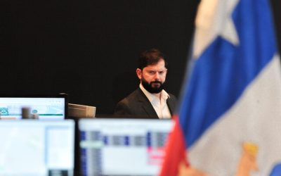 Ayer, el gobierno anunció que aplicará un veto presidencial al proyecto que busca extender las elecciones municipales y regionales de octubre a dos días, tras el revés sufrido en el Senado el martes, que dejó sin efecto la obligatoriedad del voto.