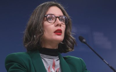 Este jueves, la ministra de la Secretaría General de Gobierno (Segegob), Camila Vallejo (PC), abordó las recientes diferencias de opinión entre sus colegas de Vivienda y Trabajo, Carlos Montes (PS) y Jeannette Jara (PC), sobre la postura del Partido Comunista respecto a los resultados electorales en Venezuela.