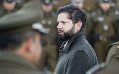Durante su gira por la Región de La Araucanía, el Presidente Gabriel Boric reafirmó la postura de la ministra del Interior, Carolina Tohá, sobre la conexión entre grupos que respaldan la causa mapuche y la delincuencia común.
