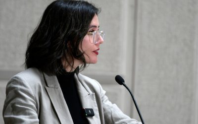 Vallejo califica de "machistas" declaraciones de Mañalich sobre su embarazo