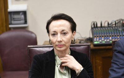 La ministra de la Corte Suprema, Gloria Ana Chevesich, hizo breves comentarios sobre la reciente decisión del tribunal superior que suspendió preventivamente a Ángela Vivanco, tras conocerse su conexión con Luis Hermosilla a través de conversaciones en WhatsApp.