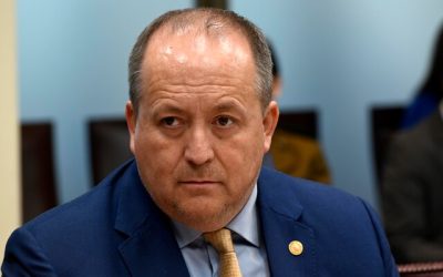 Senado pide a fiscal Valencia aclarar reuniones con Hermosilla y Chadwick
