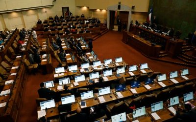 Asesores jurídicos de los diputados que impulsan las acusaciones constitucionales contra ministros de la Corte Suprema, se han reunido tanto presencialmente como por Zoom para analizar los fundamentos jurídicos y políticos que utilizarán en las acusaciones contra Ángela Vivanco, Jean Pierre Matus y Sergio Muñoz.