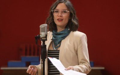 Ministra Vallejo refuerza apoyo a Irina Karamanos