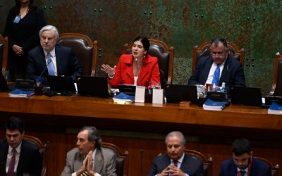 Aprobada acusación constitucional contra ministros Vivanco y Muñoz