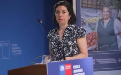 Foto: Ministra de Ciencia, Aisén Etcheverry. Agencia Uno