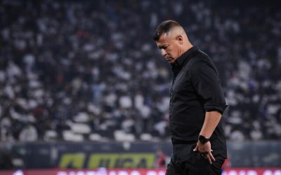 Jorge Almiron, Director Técnico de Colo Colo, durante partido contra Unión Española en el Estadio Monumental. FOTO: AGENCIA UNO