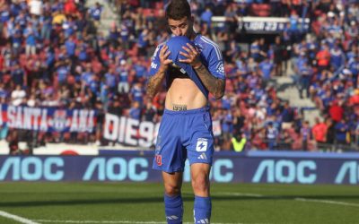 Franco Calderón celebra el nacimiento de su hijo antes de enfrentar a Independiente en los octavos de final de la Copa Sudamericana. (Foto: Agencia Uno)