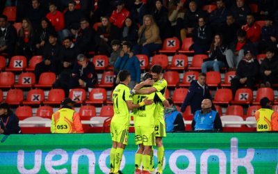 Lucas Assadi celebra uno de sus goles con la U, en una temporada donde la confianza y el trabajo mental marcaron su consolidación. (Foto: archivo de Agencia Uno)