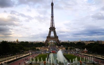 Familia Eiffel rechaza mantener anillos olímpicos en la Torre