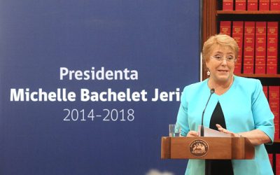 "Bachelet es una de las grandes responsables de la crisis" en la que estamos, arremete Kast.