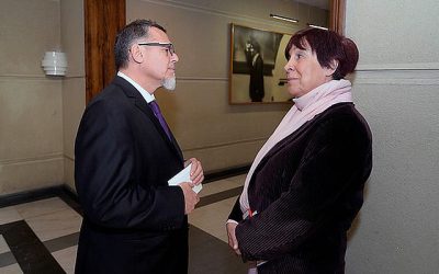 La diputada del PC, Carmen Hertz, ha defendido los resultados de las elecciones presidenciales en Venezuela que favorecieron a Nicolás Maduro, una postura que coincide con la de su partido.