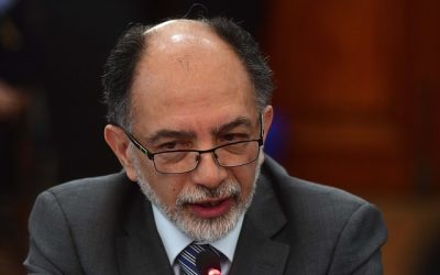 Confirman defensa del ministro Sergio Muñoz ante AC - Agencia UNO