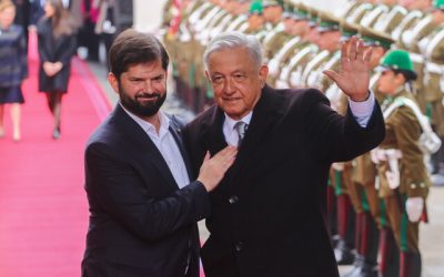A_UNO_boric amlo