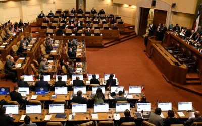 En la sesión del viernes, la Cámara de Diputados aprobó dos proyectos significativos: las Reglas de Uso de la Fuerza (RUF) para las fuerzas de orden y las FF.AA., y la instauración del Ministerio de Seguridad Pública.
