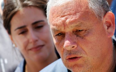 Rodrigo Mundaca, quien ocupa el cargo de gobernador en la región de Valparaíso, expresó su preocupación acerca de la posibilidad de motivaciones políticas detrás de los incendios que resultaron en la trágica pérdida de al menos 130 vidas en su área de jurisdicción.