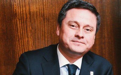 Älvaro Ortiz Vera Crédito Obra derivada: Warko
Licencia Creative Commons Atribución-Compartir Igual 2.0