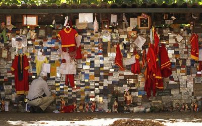 Crédito Claudio Núñez Santiago, Chile - Animita_en_Santuario_de_San_Sebastián,_Yumbel_(Chile)